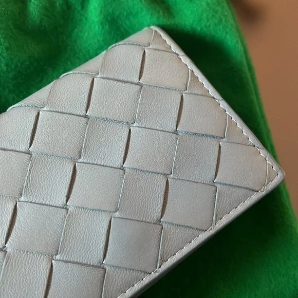 Brand new Bottega veneta wallet in sky blue. Discount if both purchased. - Picture 8 of 10